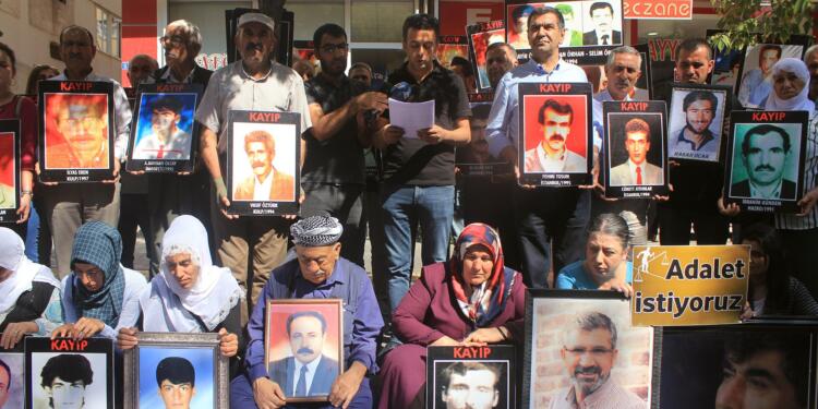 27 yıl önce kaybettirilen Bayram ve Yakar’ın akıbeti soruldu