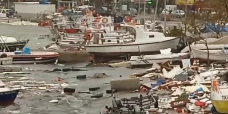 Sağanak yağmur ve fırtına hayatı felç etti