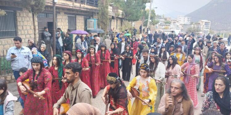 Yaresan Kürtleri Xavankar Şenliği’nde bir araya geldi
