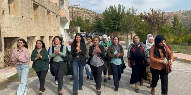 Kadınlar taciz faili uzman çavuşun tutuklanmasını istedi