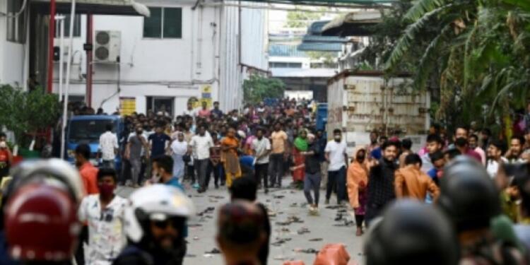 Bangladeş’te protestolar sürüyor: Bir tekstil işçisi daha katledildi