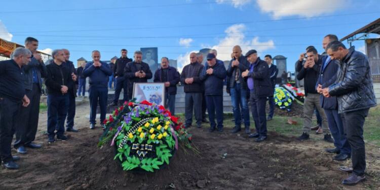 Dengbêj Feyzoyê Rizo son yolculuğuna uğurlandı