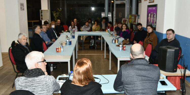 Mannheim’da PKK yasağına karşı panel