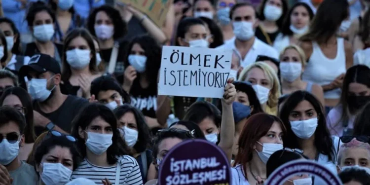 Sulama kanalında bir kadının cenazesi bulundu