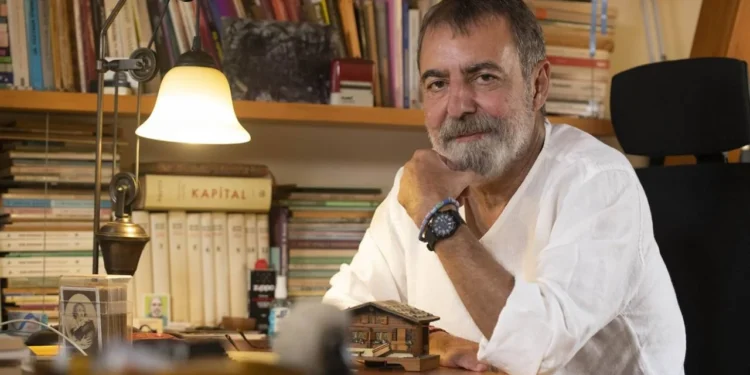 ‘Barışa Çağrı’ imzacısı Alkaya: Gizlenmek yerine destek olun