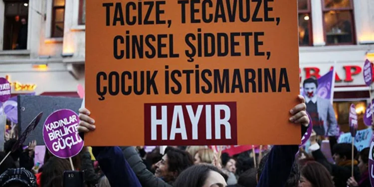 İki çocuğu cinsel istismara maruz bırakan erkeğe ‘iyi hal’ indirimi