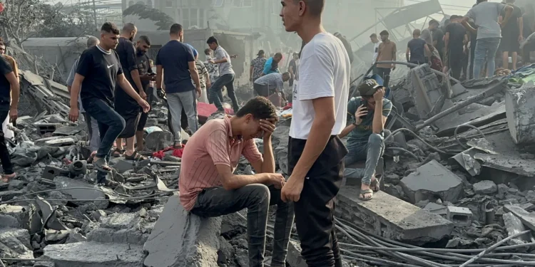 Gazze’de 10 bini aşkın kişi hayatını kaybetti, 1 buçuk milyon kişi yerinden edildi