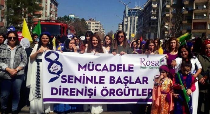Rosa Kadın Derneği: 200’e yakın üyesi yargılandı veya tutuklandı ama kadınlar vazgeçmedi