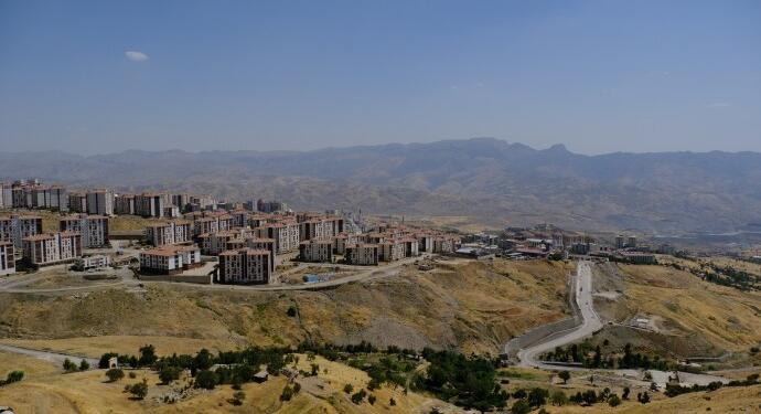 Şirnex’te 14 bölgeye giriş çıkışlar yasaklandı