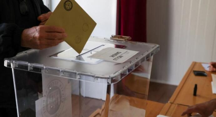 AKP’liler hakkında takipsizlik veren savcı HSYK’ye şikayet edildi