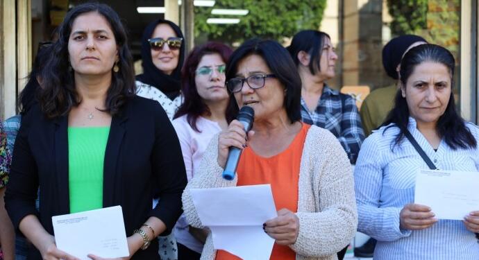 Adana Kadın Platformu tutsak kadınlara dayanışma kartı yolladı