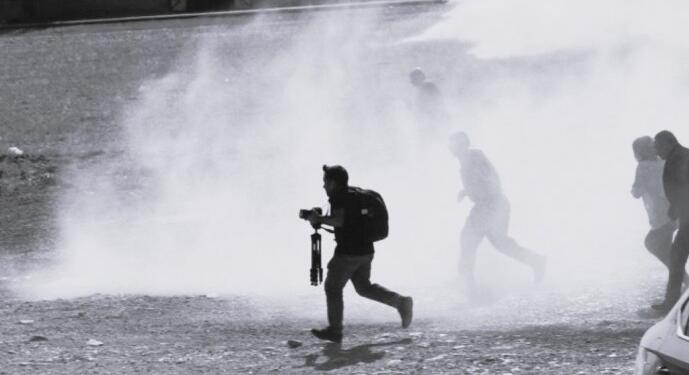 DFG: Gazetecilere saldırılar Ekim ayında arttı