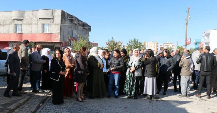 YJA STAR’lı Bakşi’nin ailesine kitlesel taziye ziyareti