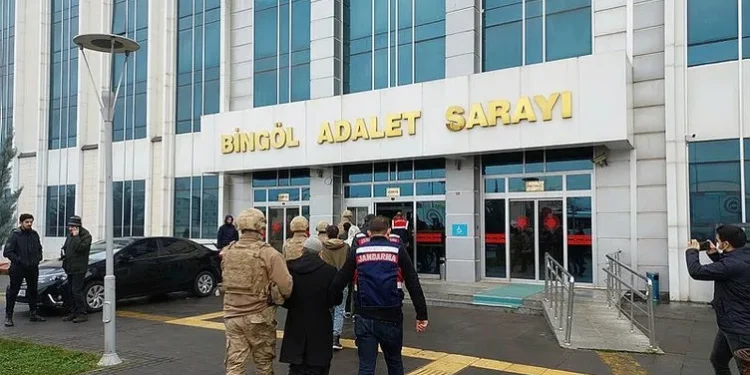 Çewlîg’te aralarında HEDEP İlçe Eşbaşkanın da olduğu 5 kişi tutuklandı