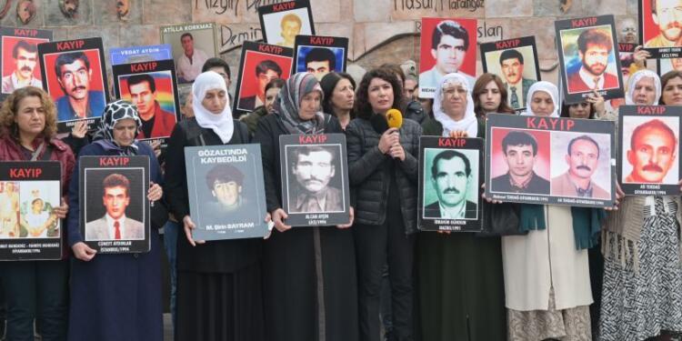 Kayıp yakınları ‘kaybedilen’ ve katledilen kadınların akıbetini sordu