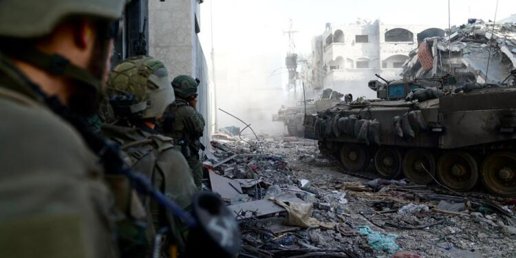 İsrail ordusu Şifa Hastanesi’ne girdi