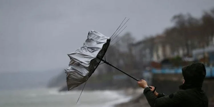 AKOM’dan İstanbul için fırtınalı ve yağışlı hava uyarısı