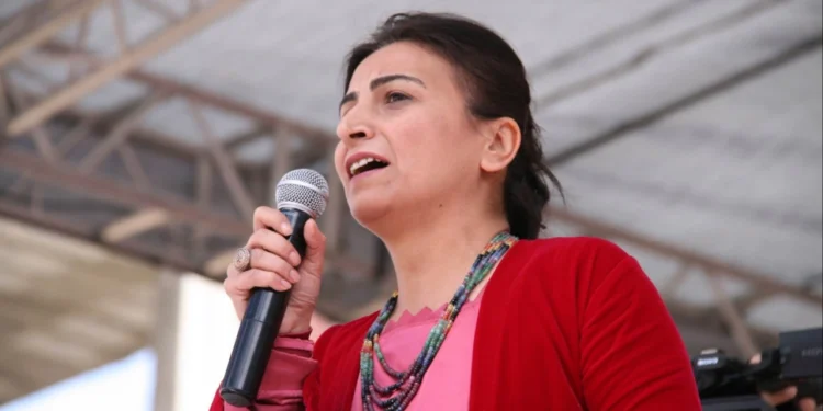 Aysel Tuğluk serbest bırakıldı