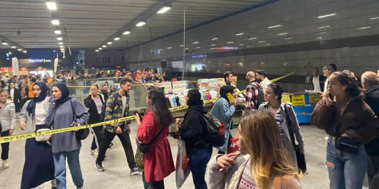 Mecidiyeköy’de şüpheli paket: Paketten boya kutuları çıktı