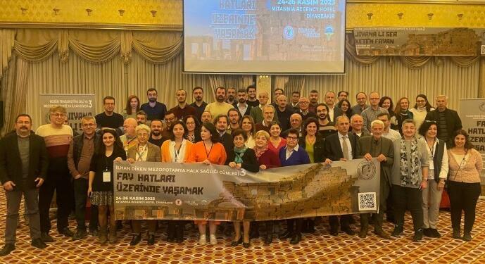 Halk sağlığı günleri dengbêj dinletisiyle son buldu