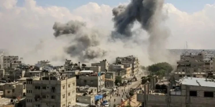 İsrail Gazze’de okul vurdu: En az 20 ölü