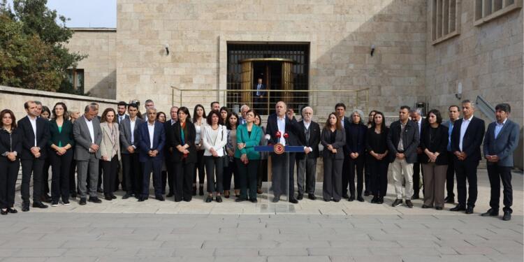 HEDEP’li vekillerden Adalet Bakanlığı’na İmralı başvurusu