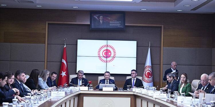 İsveç’in NATO’ya katılım protokolünün onayı ertelendi