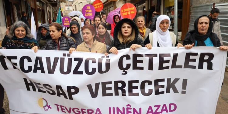 25 Kasım etkinlikleri: Kadının tarihten gelen gücü var