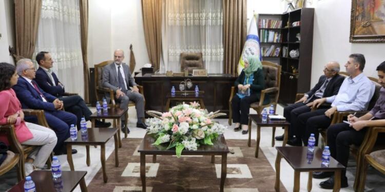 Fransa heyeti, Kuzey ve Doğu Suriye Özerk Yönetimi’ni ziyaret etti