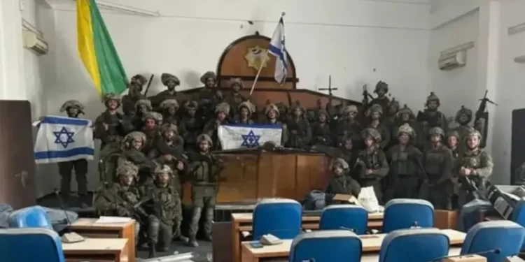 İsrail ordusu Gazze’de parlamento binasını işgal etti