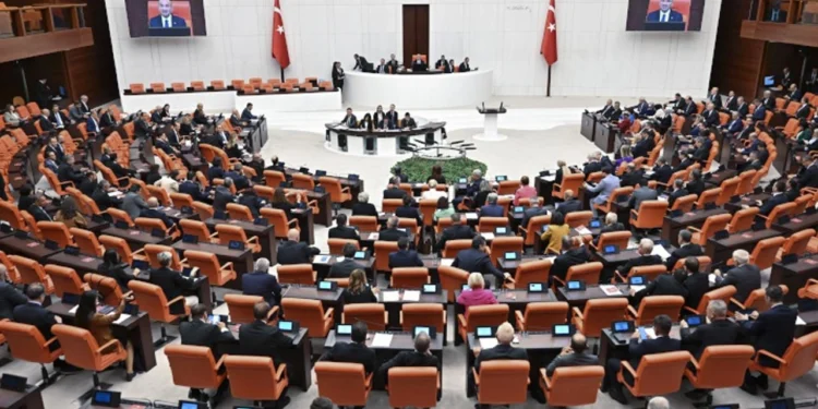 HEDEP Yargıtay’a: Hangi kumpası yaparsanız yapın demokratik siyasete kararlarıyız