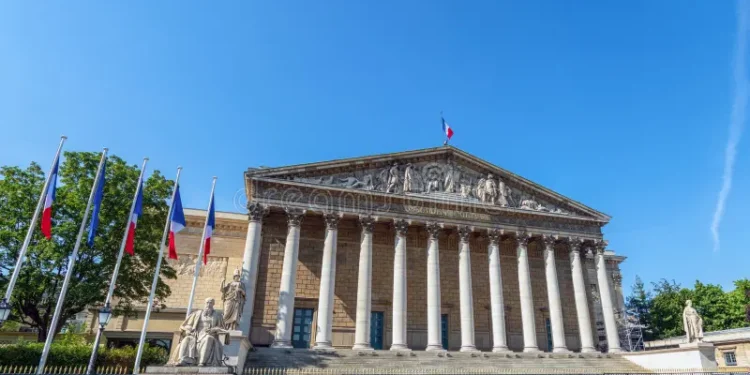 Fransa Parlamentosu: Türkiye, camiler üzerinden iç işlerimize karışıyor