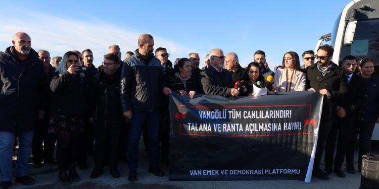 Wan Gölü kıyı işgali protesto edildi