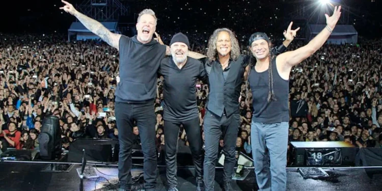 Suudi Arabistan’da bir ilk: Metallica konser verecek