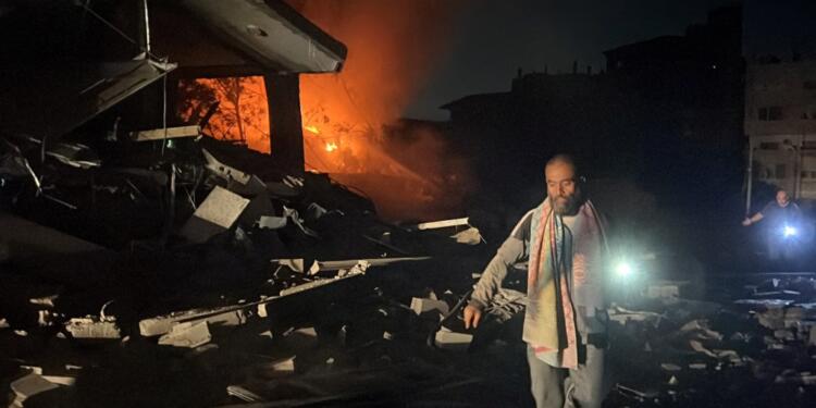 İsrail’in Refah’a saldırıları yoğunlaştı; Hamas 3 yaşlı rehinenin fotoğrafını paylaştı