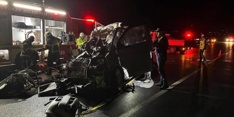 Tokat’ta trafik kazası: Beş kişi yaşamını yitirdi