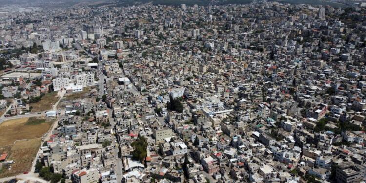 İsrail ordusu Cenin Mülteci Kampı’nda birçok noktaya baskın düzenledi