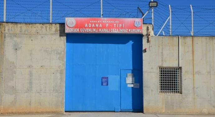 Tutsaklara ‘not alışverişi’ nedeniyle hücre cezası verildi