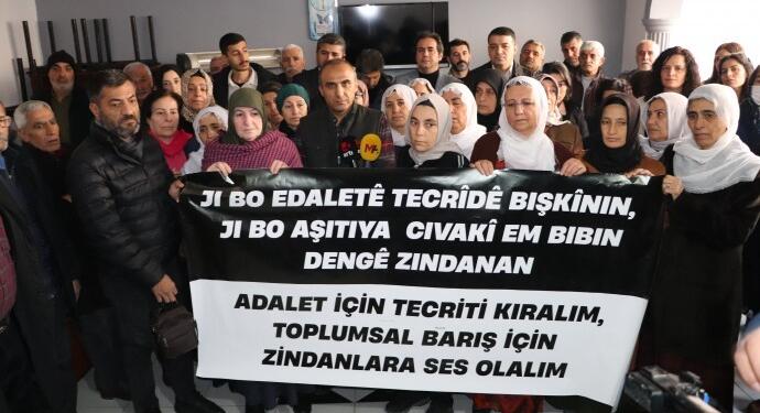 Adalet Nöbeti eylemcileri: Abdullah Öcalan özgür olmalı