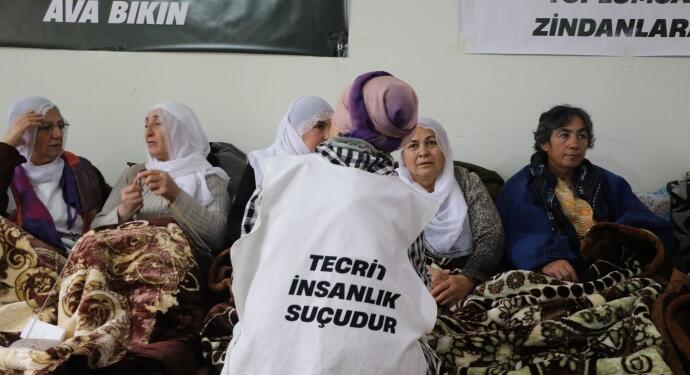 Çocuğu açlık grevinde, anne Adalet Nöbeti’nde: Özgürlük ve adalet istiyoruz