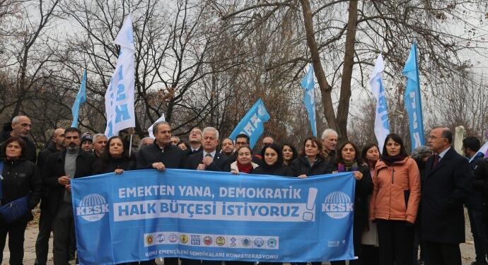 KESK, Meclis önünde 2024 bütçesini protesto etti