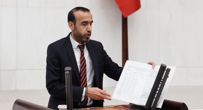 Şenyaşar’dan AKP’ye karne: Adalet dersinden 0, yolsuzluktan 100 aldınız