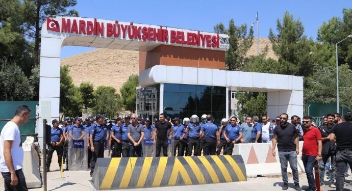 Kayyımın usulsüzlüğüne karşı çıkınca görev yeri değiştirildi