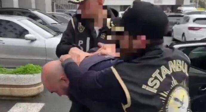 Mavi bültenle aranan suç örgütü lideri Türkiye’de yakalandı