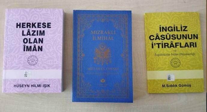 Işık Cemaatinin kitapları öğrencilere dağıtıldı