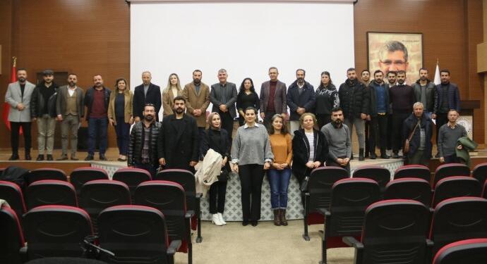 Akademisyen Altıparmak: Popülist otoriteler hukuku araç olarak kullanıyor