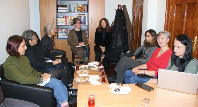 Uluslararası Kadın Delegasyonu’ndan Asrın Hukuk Bürosu’na ziyaret