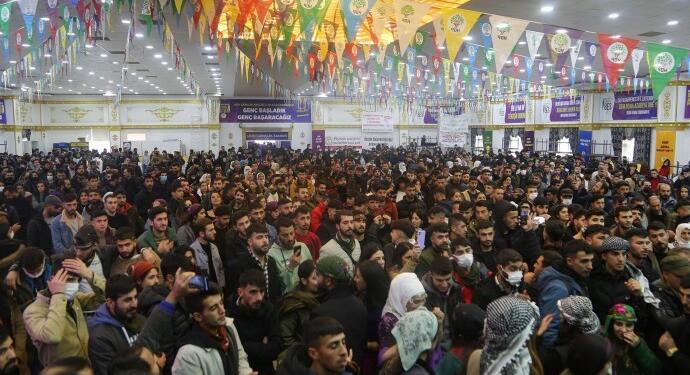 DEM Parti Gençlik Meclisi ‘Genç Diriliş’ sloganı ile kongreye gidiyor