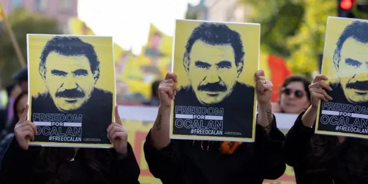 Adalet Nöbeti tutan aileler: Direnmekten başka çare yok, tecride karşı birlik olalım