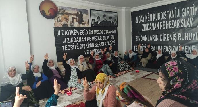 4 kente Adalet Nöbeti: Herkes elini taşın altına koymalı